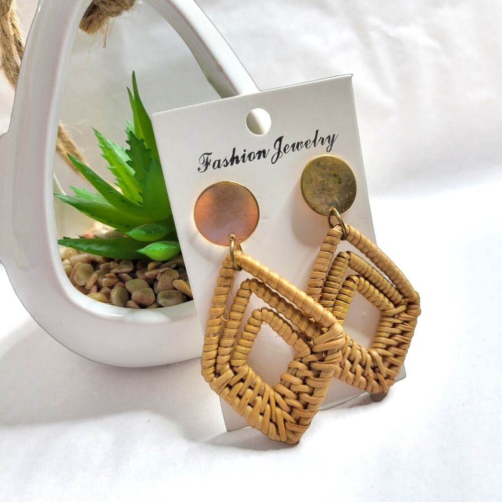 Rattan Diamond Rhombic Pendant Earrings Lightweight Boho